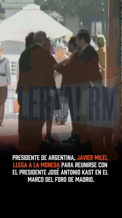 El Presidente Milei, llegó a La Moneda para sostener una reunión bil…